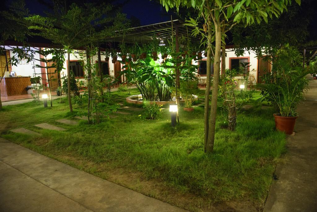 סיהאנוקוויל Zana Beach Guesthouse מראה חיצוני תמונה