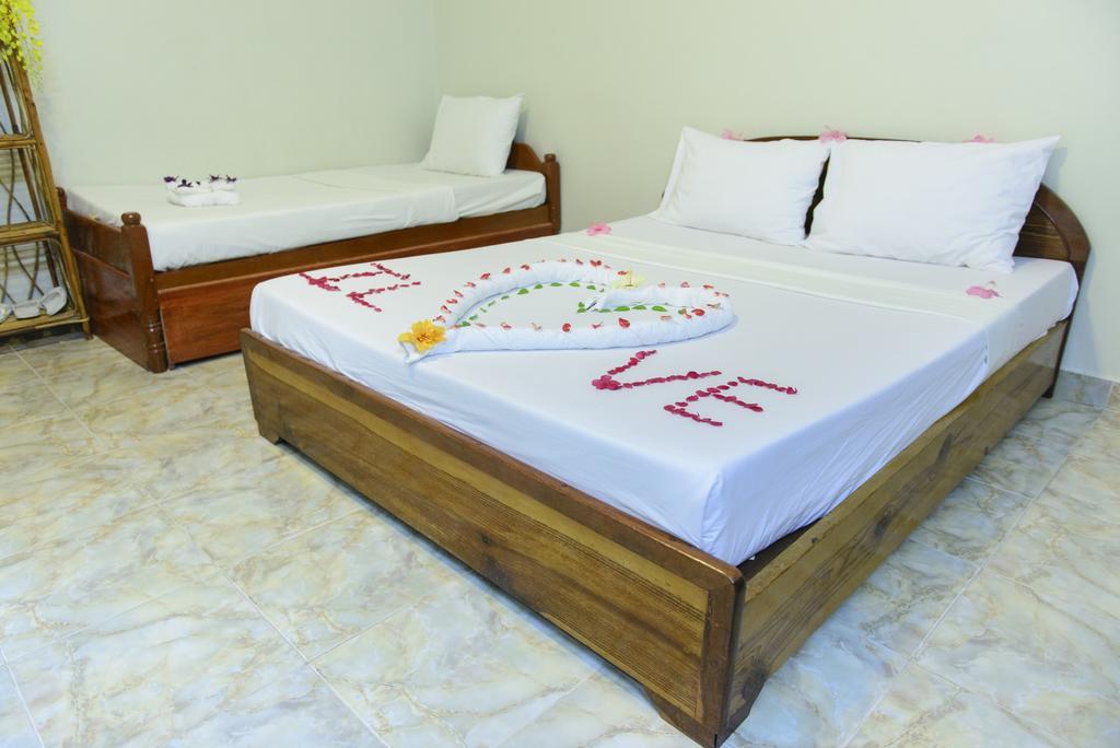 סיהאנוקוויל Zana Beach Guesthouse מראה חיצוני תמונה