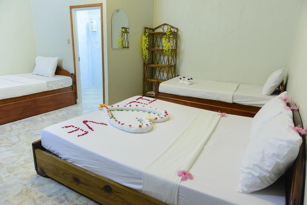 סיהאנוקוויל Zana Beach Guesthouse מראה חיצוני תמונה
