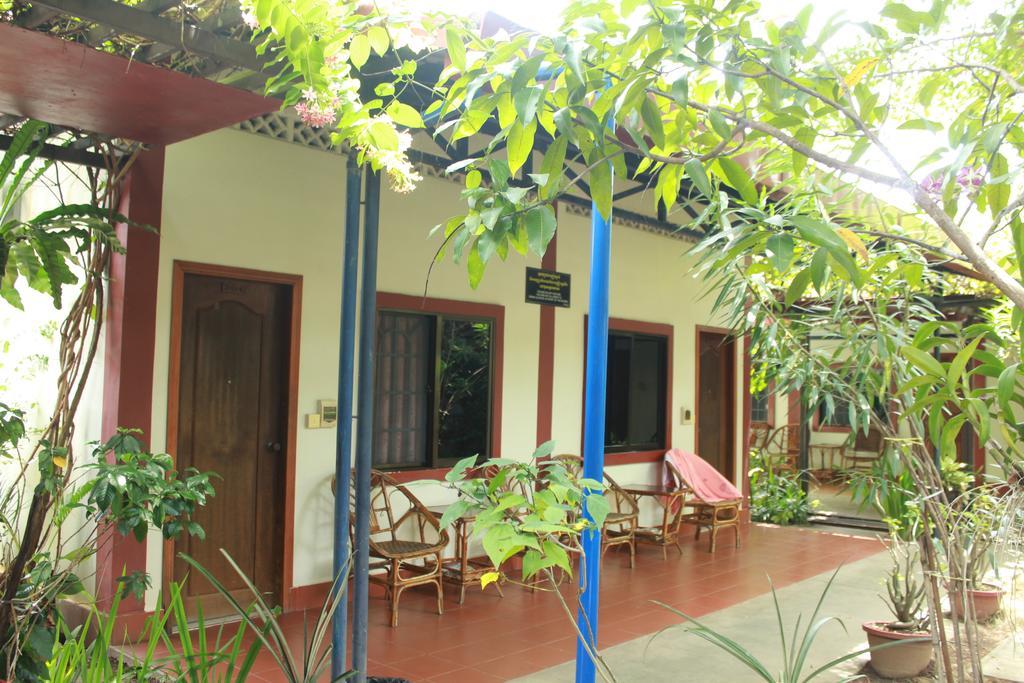 סיהאנוקוויל Zana Beach Guesthouse מראה חיצוני תמונה