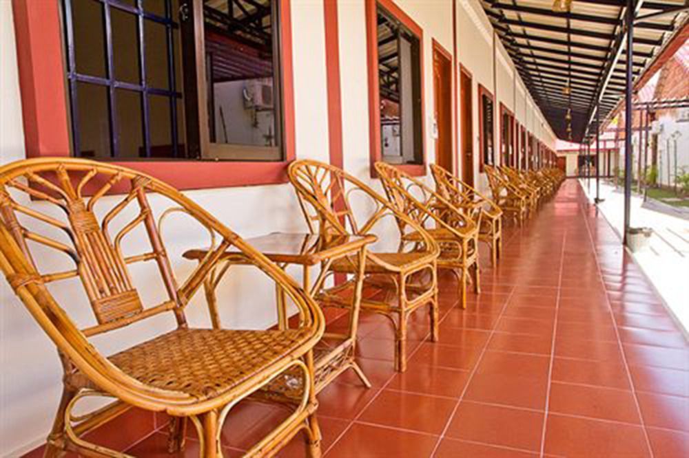 סיהאנוקוויל Zana Beach Guesthouse מראה חיצוני תמונה